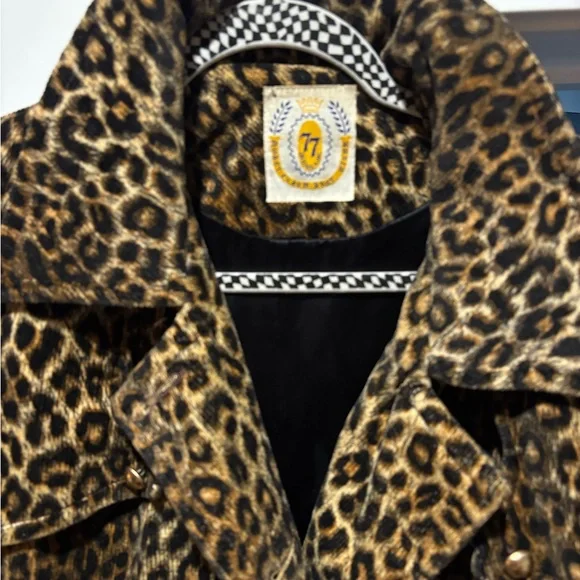 Vintage Leopard Print Women's Coat - Picture 2 of 9